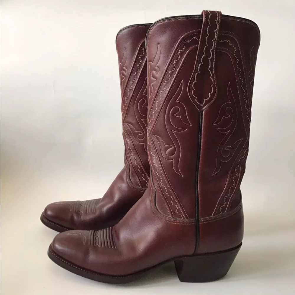 ON HOLD
Vintage Lucchese Fancy Stitch Burgundy Cowgirl Boots